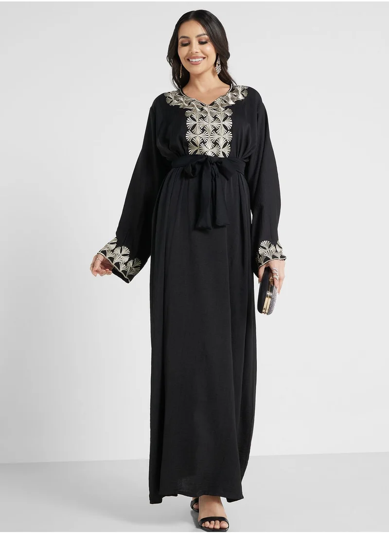 hayas closet Embroidered Belted Jalabiya