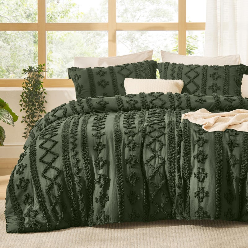 Bedsure Tufted Boho Comforter Set Queen Size Olive Green Boho Bed Set GentleSoft 3 Pieces Farmhouse Shabby Chic Embroidery Bedding Gifts for Woman Soft Jacquard Queen Comforter for All Seasons