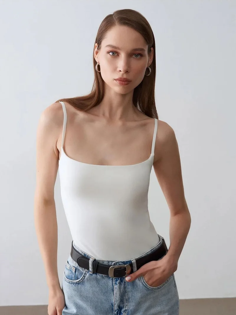 ديلفين DILVIN Slim Fit Square Neck Sleeveless Blouse