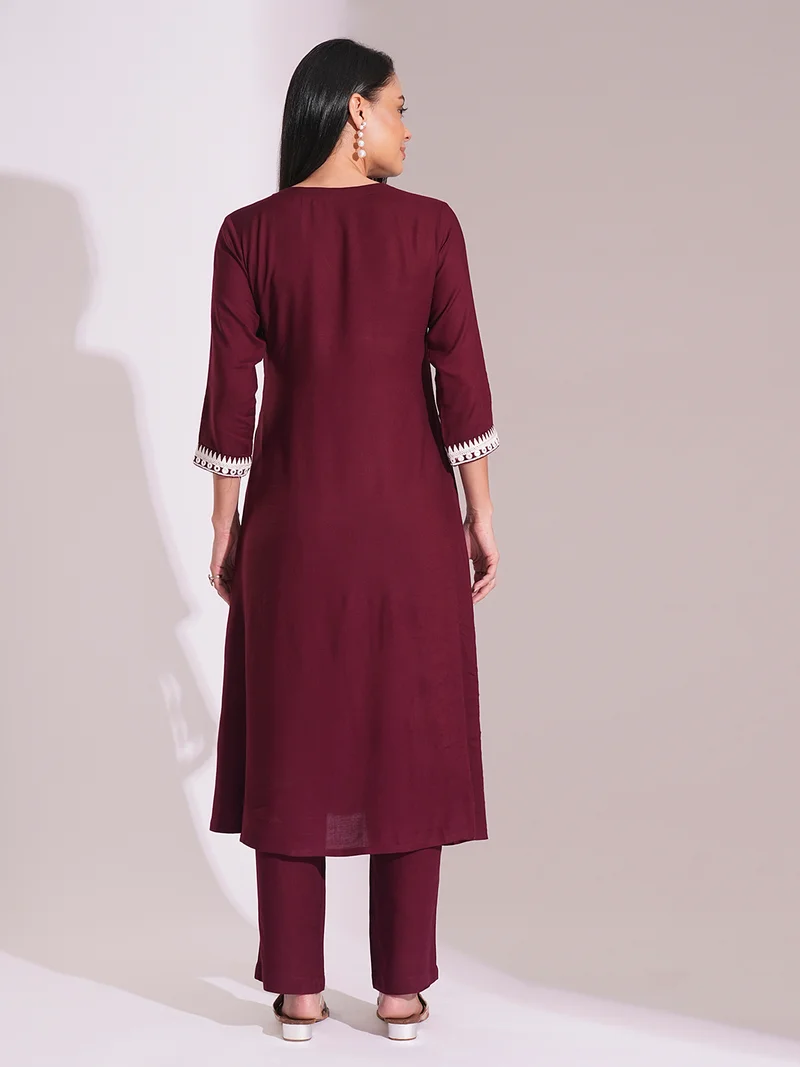 globus Women V-Neck Lace Details A-Line Kurta With Trousers