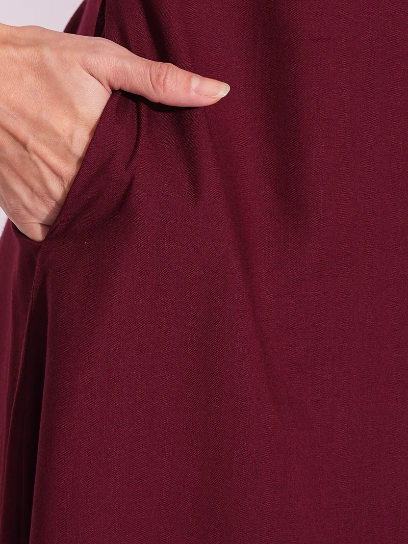 globus Women V-Neck Lace Details A-Line Kurta With Trousers