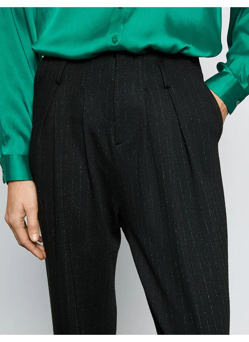 كوتون Melis Ağazat X - Glittery Pleated Carrot Trousers