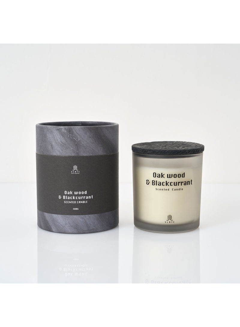 Candle jar 400g oak wood, blackcurrant fragrance in black
