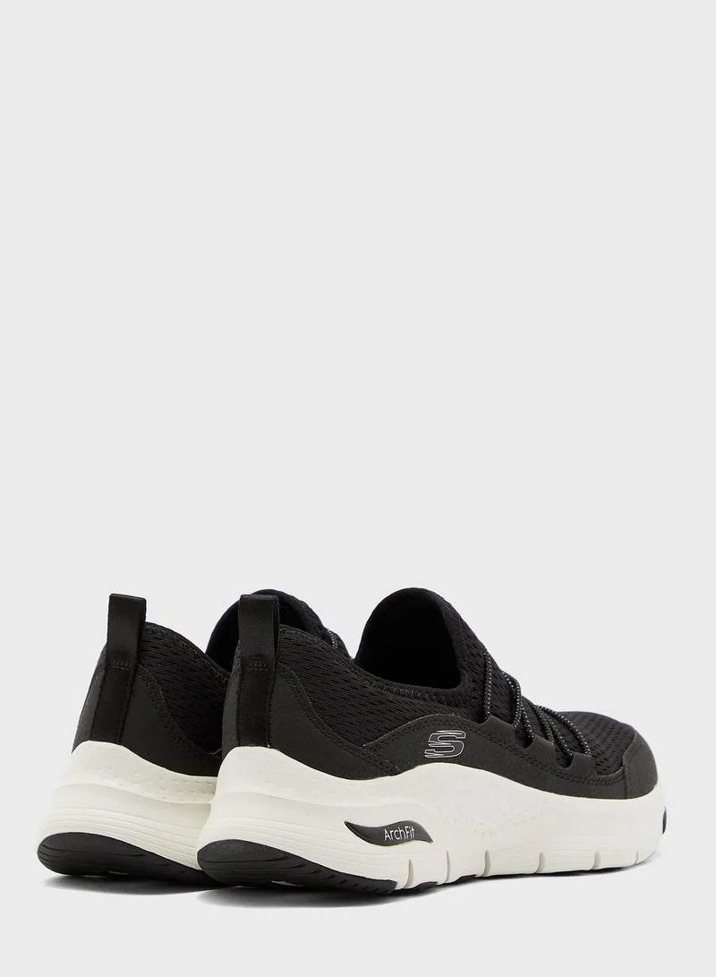 SKECHERS Arch Fit