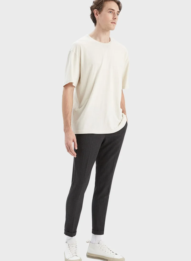 ديفاكتو بنطال بقصة سليم فيت