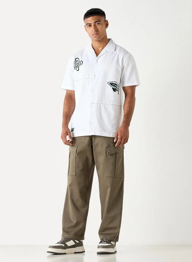 سبلاش فيڤ قميص بياقة قميص مطرز بقصة عادية بأكمام قصيرة