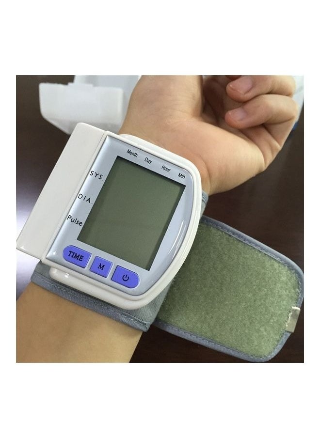 CK-102S Digital LCD Automatic Wrist Watch , Pressure Monitor Heart Beat Rate Pulse Meter