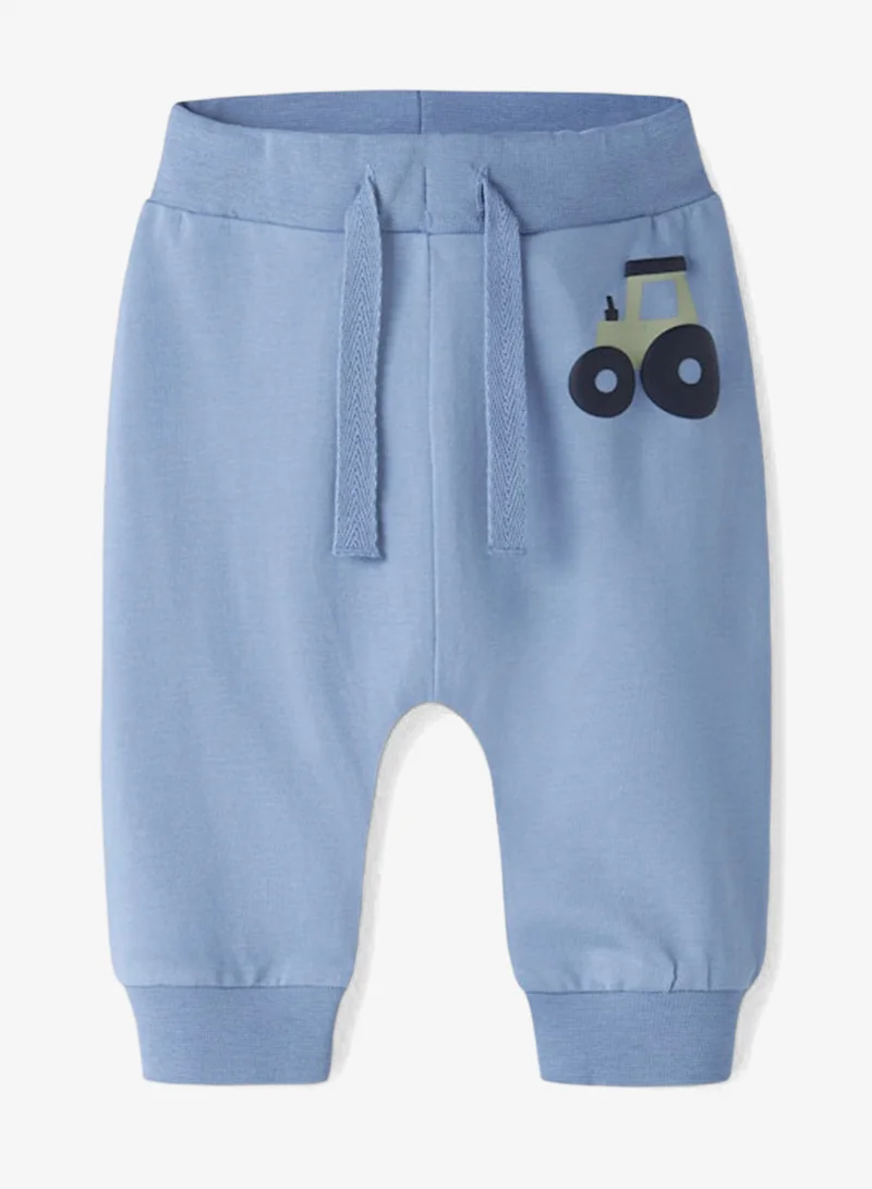 نيم ات سروال رياضي للأطفال بطبعة ورباط شداد