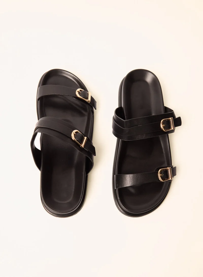 بلو فانيلا Buckled Strap Sandals