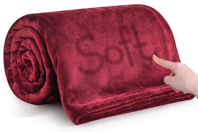 MOONLIGHT20015 Fleece Throw Blanket for Bed  Soft Cosy Fluffy Blankets for Sofa 400 GSM Silk Touch Warm Double Throws for Audlts Burgundy 150x200 Cm