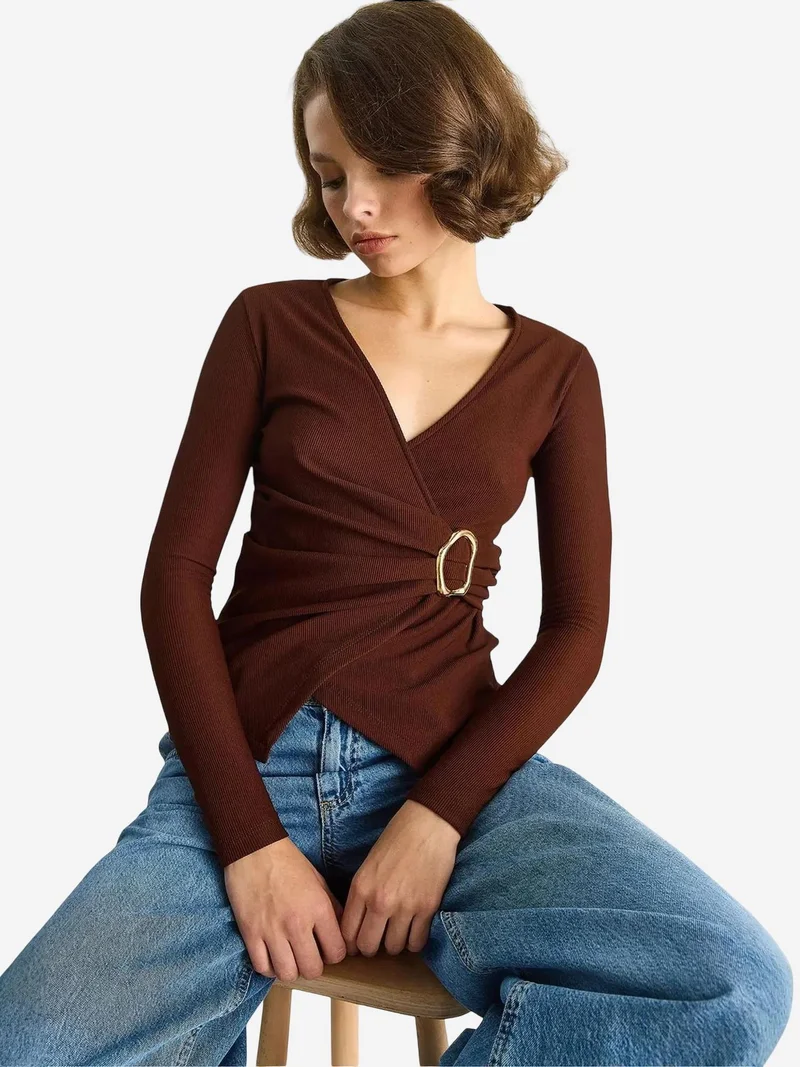 Bianco Lucci LUCCI Textured V-Neck Long-Sleeve Wrap Blouse