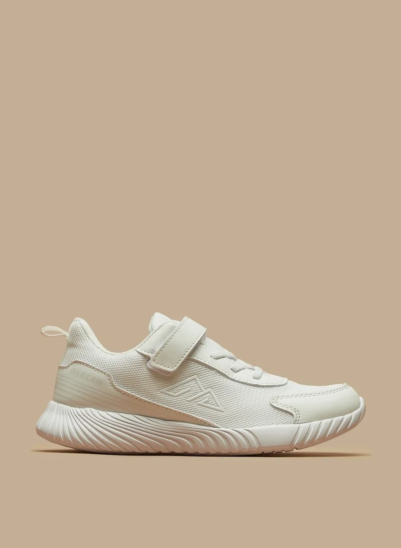 OAKLAN Textured Low Ankle Sneakers with Hook and Loop Closure