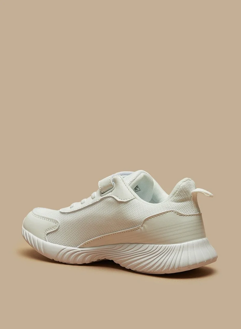 OAKLAN Textured Low Ankle Sneakers with Hook and Loop Closure
