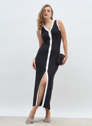 Styli Women Black Contrast Trim Sleeveless Sheath Maxi Dress with Button Front - pzsku/Z2CF41A43512C2C5E88A2Z/45/1750084290/ceefd68c-536d-4bcd-906a-113140866a3c
