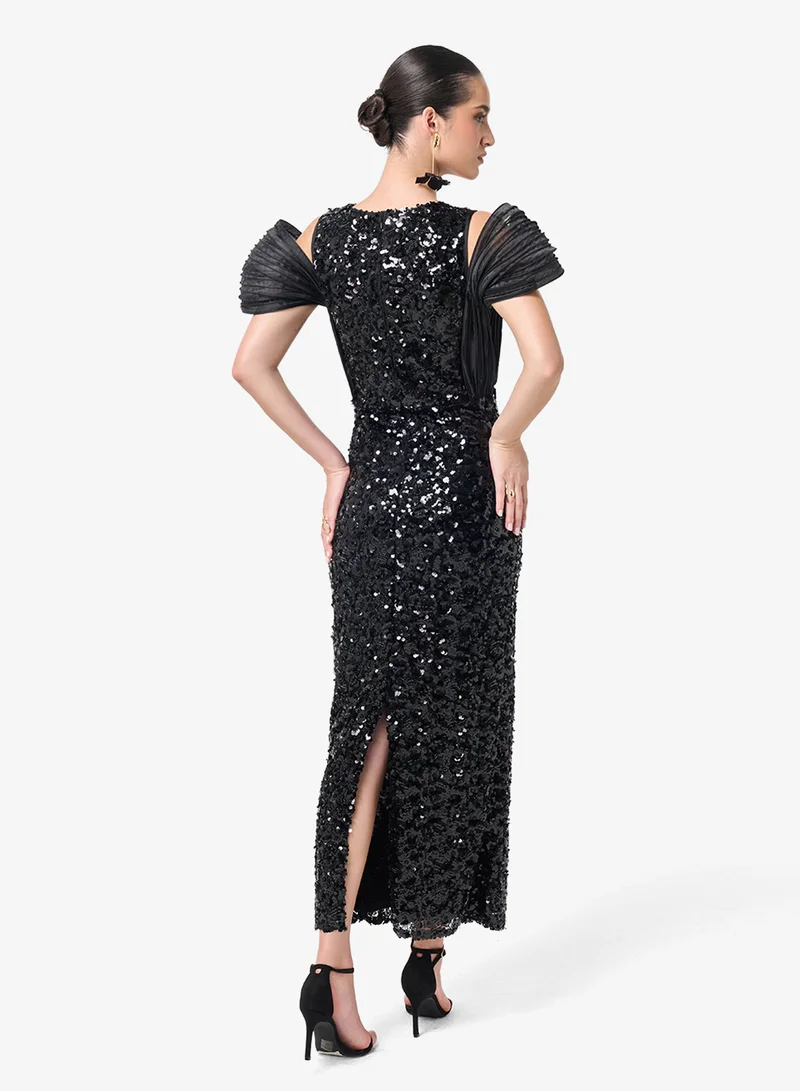 Threadz by Ajooni V-Neck Lace Detail Maxi Dress