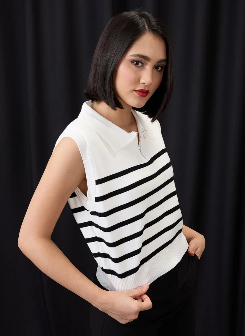 جلو باص بلوزة فيست نسائية بياقة قميص بسحاب مخطط محبوك مضلع