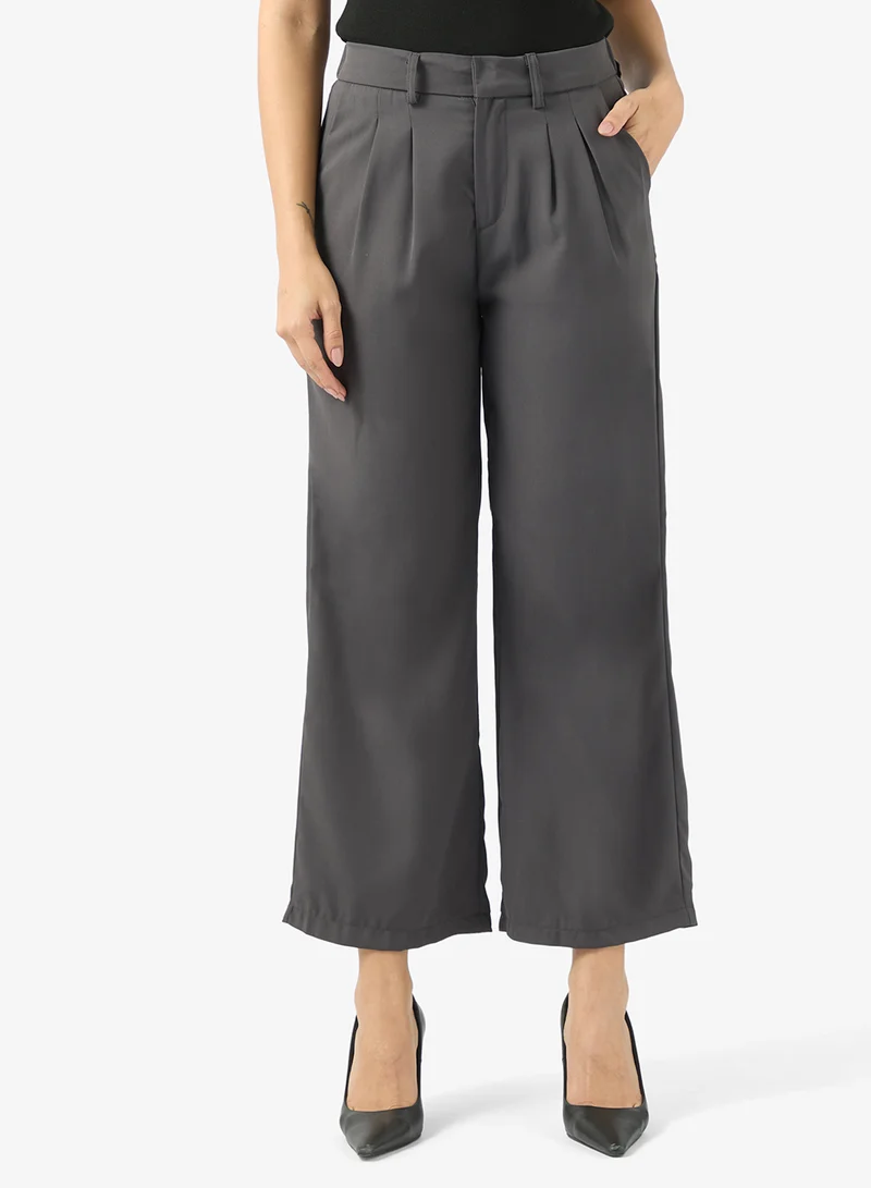 ايلا بنطال بقصة مستقيمة