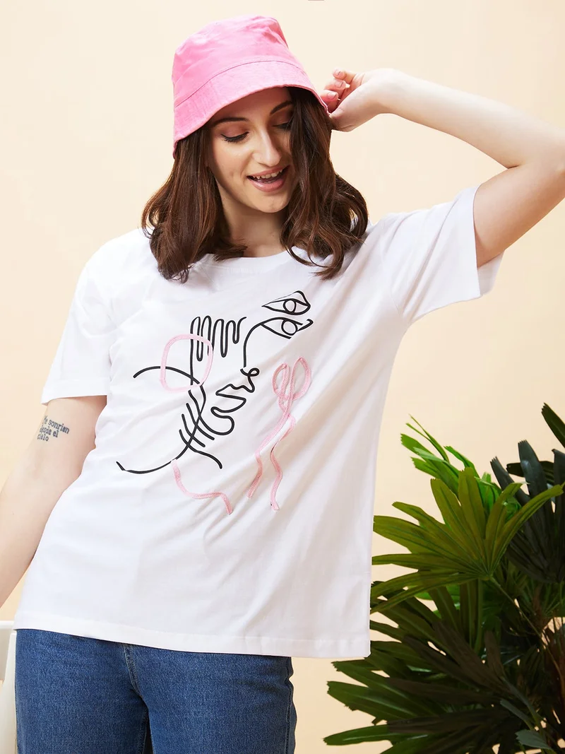 جلو باص تيشيرت نسائي قطن خالص بقصة واسعة وطبعة تجريدية