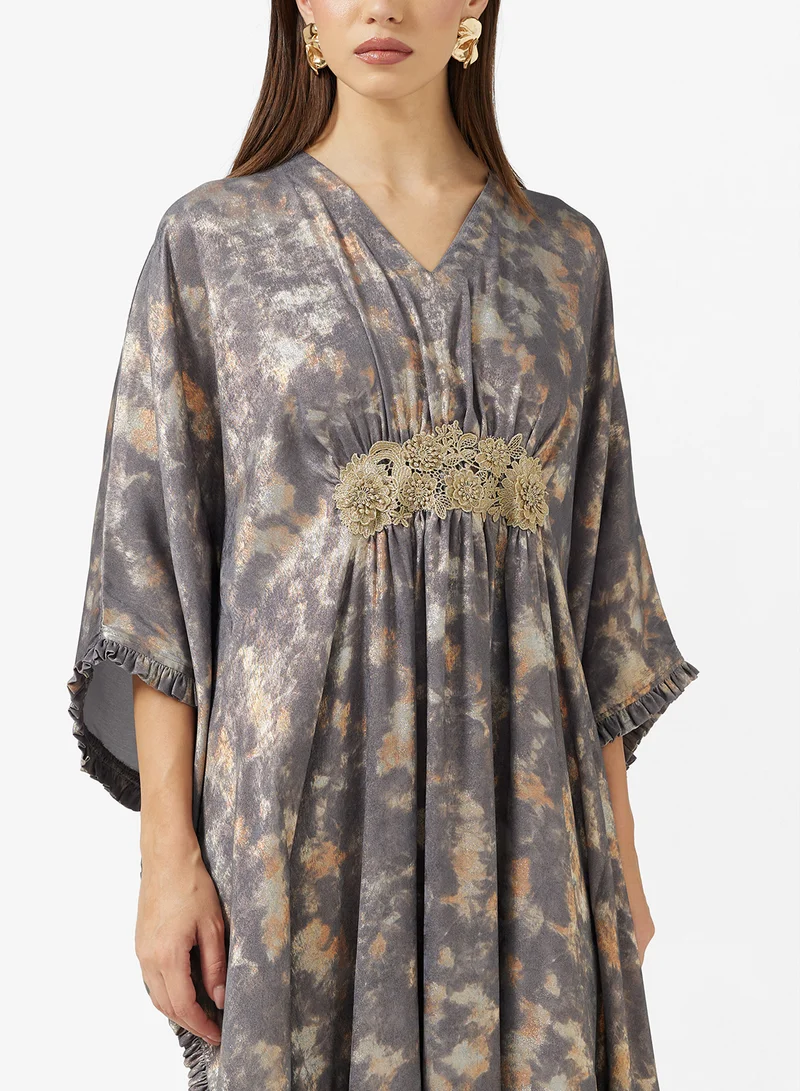 سنوار Embroidered Lace Front Kaftan