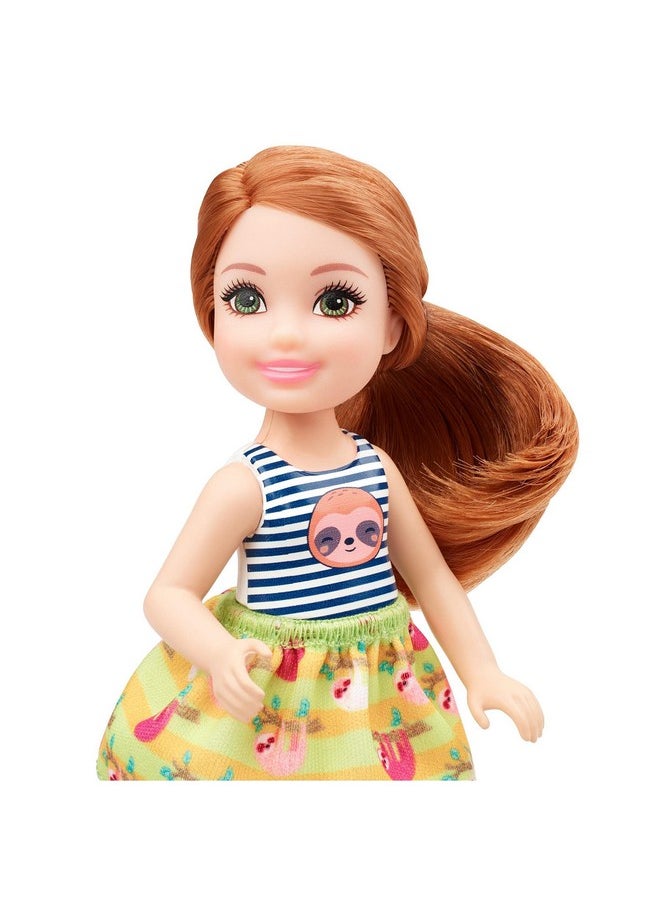 Barbie Club Chelsea Doll (6 Inch) With Red Hair Wearing Sloth Graphic And Skirt For 3 To 7 Year Olds  - Image 4