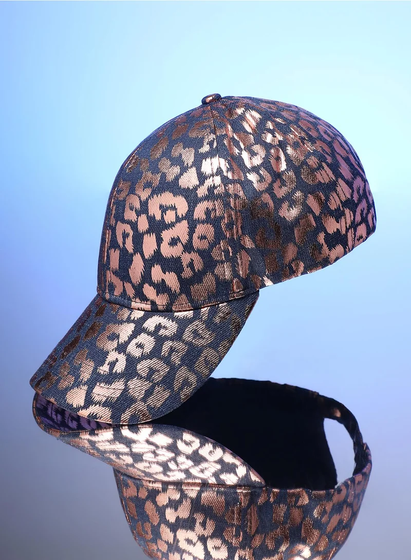 صوص هاوت كاب بيسبول معدني بطبعة الفهد