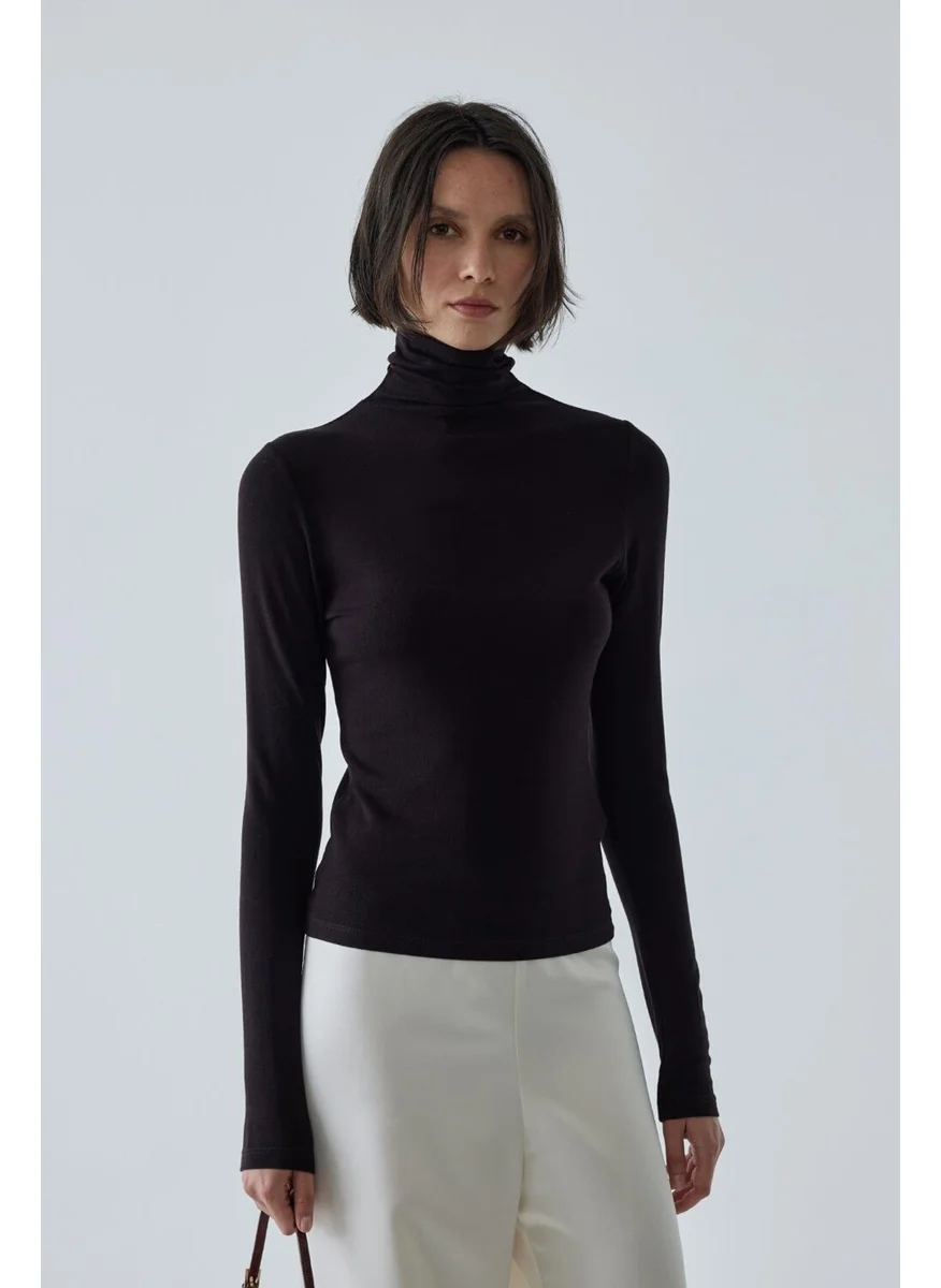 سود كوليكشن Bitter Brown Mia Turtleneck Bodysuit