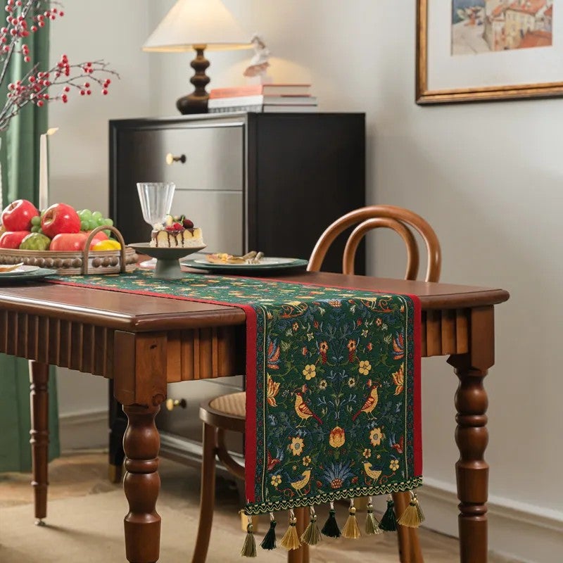 Y&D American Retro Table Flag with Jacquard Magpie Flower Design and Tassels – Polyester Table Runner for Bed or Dining Table - Image 3