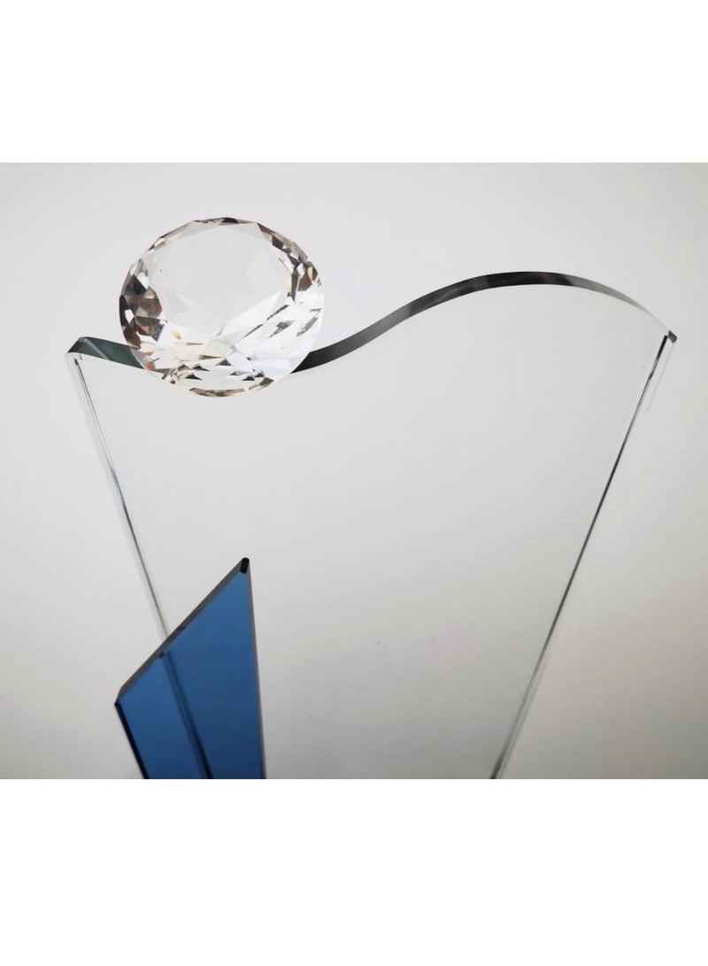 GEX Black base crystal trophy with diamond design - Image 3