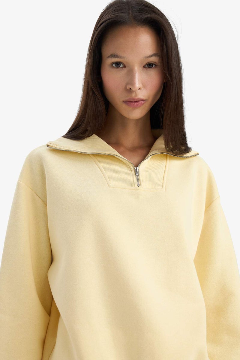 DeFacto Regular Fit Basic Sweatshirt - Image 3