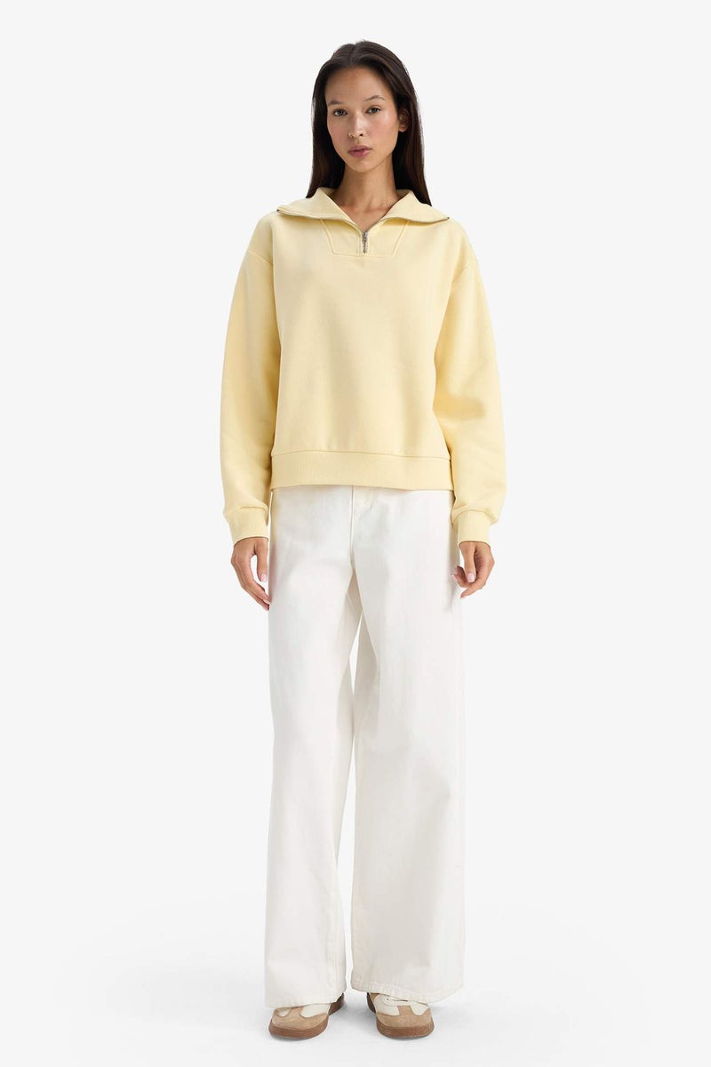 DeFacto Regular Fit Basic Sweatshirt - Image 2