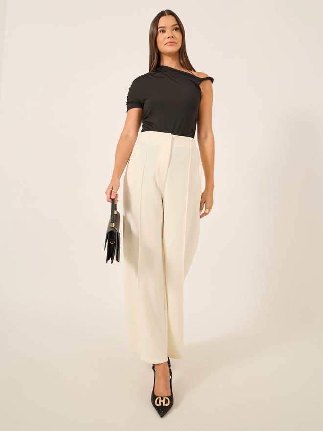 ستايلي بودي سوت ستايلي بياقة غير متماثلة وتفاصيل مجمعة - Image 2