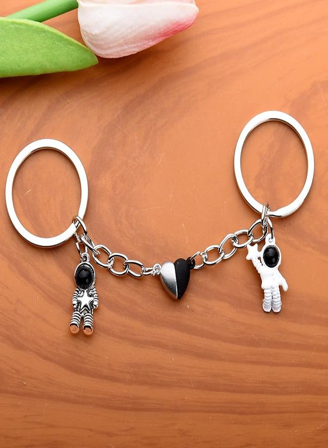 Yreamont Matching Keychains for Couple Husband Wife Boyfriend Girlfriend Valentines Day Gifts for Her Him Anniversary Wedding Gifts for Wife Husband Couples Astronaut Keychain Accessories for Space Lovers - Image 5