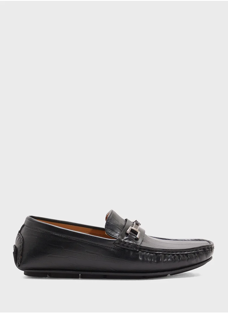 روبرت وود Trim Detail Textured Loafers