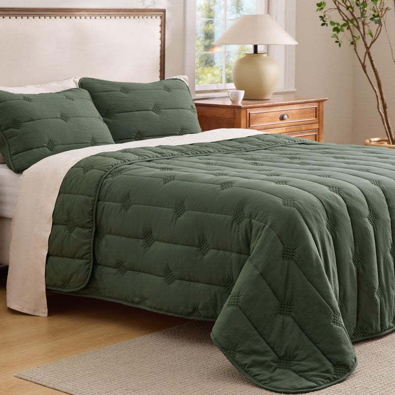 Bedsure Queen Size Quilt Sets â€“ Ultra Soft Lightweight Green Bedspread Coverlet with 2 Pillow Shams, Breathable & Cozy Quilted Bedding, All Season Bedroom Decor, 3 Piece (90x96 Inches) - Image 5