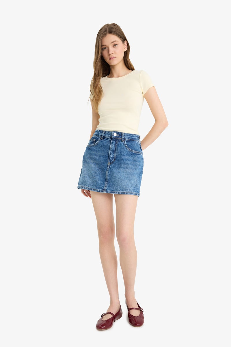 DeFacto Woman Coool Fitted Basic Ribbed Short Sleeve T Shirt - Image 2
