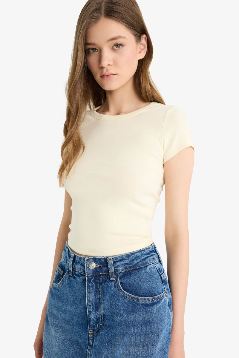 DeFacto Woman Coool Fitted Basic Ribbed Short Sleeve T Shirt - Image 1