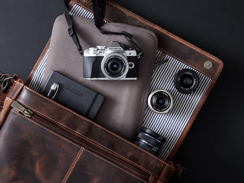 Olympus OM SYSTEM Olympus M.Zuiko Digital 14-42mm F3.5-5.6 EZ Black for Micro Four Thirds System Camera, Compact 3X Zoom Lens - Image 5