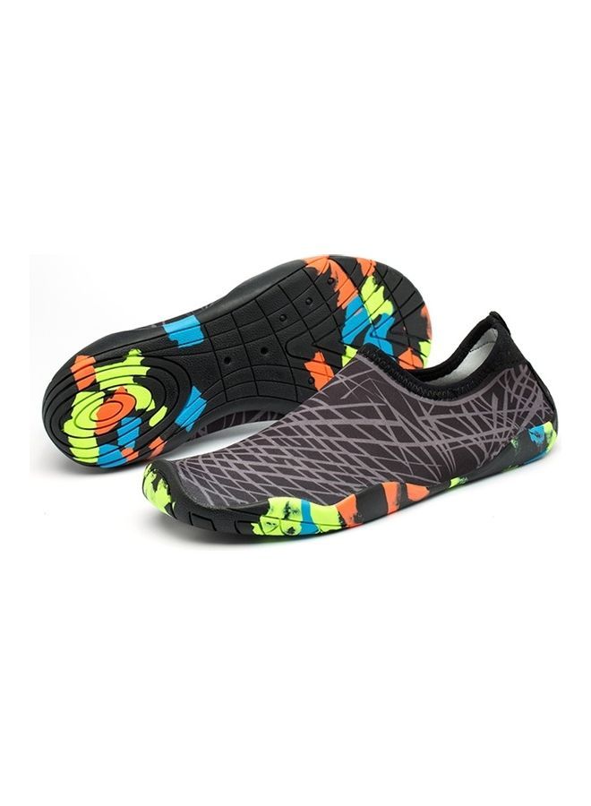 NIBEMINENT Pair Of Non-Slip Diving Shoes - Image 2