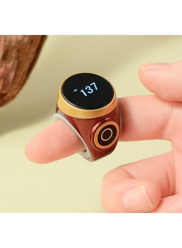 حلقة عداد العبادة الرقمية هي حلقة عداد تسبيح حديثة وأنيقة مصممة للراحة والكفاءة. مع شاشة OLED عالية الدقة أنيقة وزر لمس حساس وشحن USB من النوع C، فإن حلقة العداد هذه مثالية للمستخدمين الذين يريدون طريقة خالية من المتاعب لتتبع صلواتهم أو تسبيحهم أو المهام المتكررة الأخرى. - Image 2