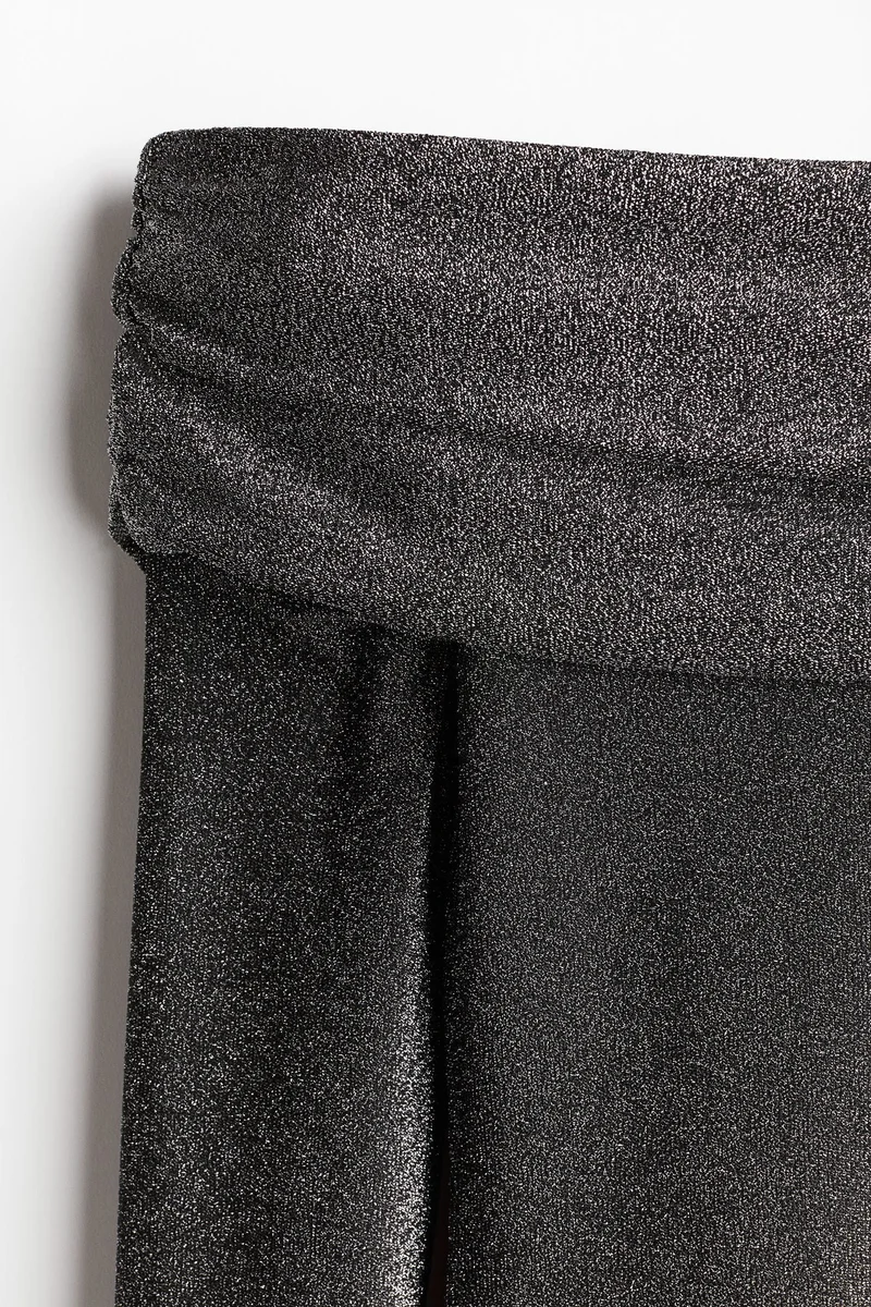 اتش اند ام فستان بوديكون بأكتاف مكشوفة