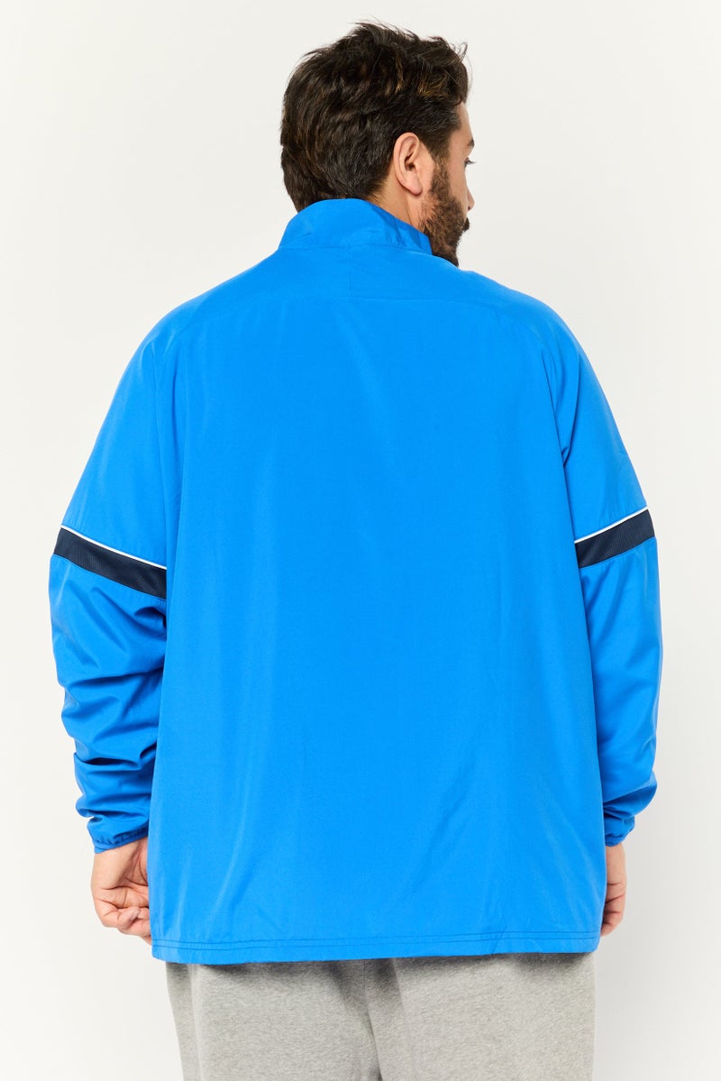 Nike جاكيت خارجي طويل الأكمام للرجال بتقنية دري فيت، مزيج أزرق/كحلي - Image 2