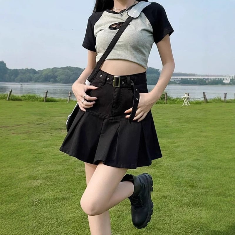 Korean Style Hot Girl High Waist Pleated Denim Skirt Women's 2025 Summer New Double Buckle Belt Lining Hip Covering A- line Short Skirt - Image 1