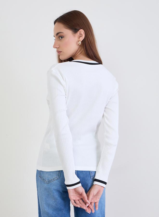 ستايلي بلوزة محبوك مضلع بلون أوف وايت مع حواف سوداء - Image 5