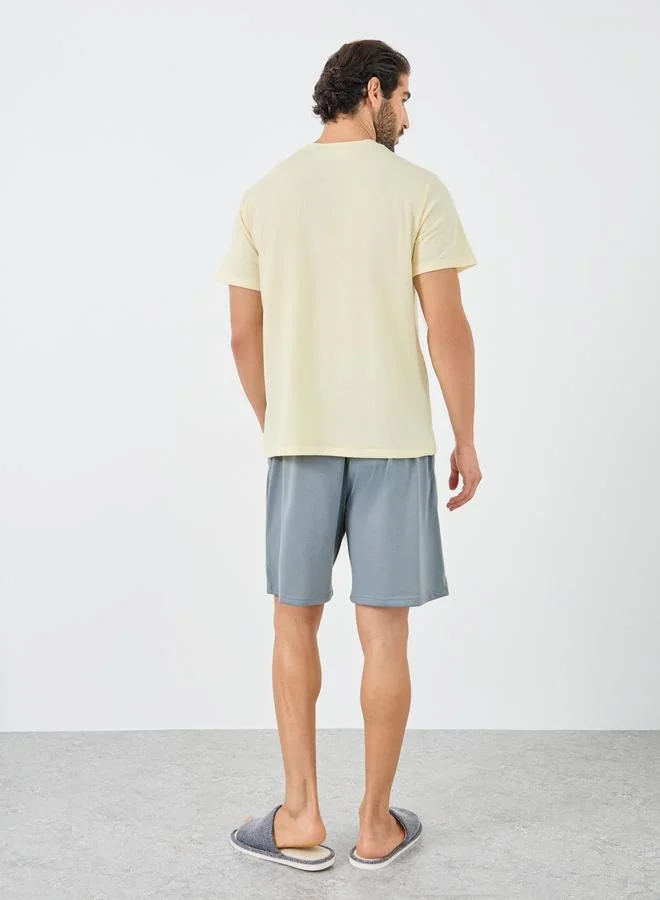 Styli Styli Garfeild Graphic Print Short Sleeve T-Shirt and Shorts Set