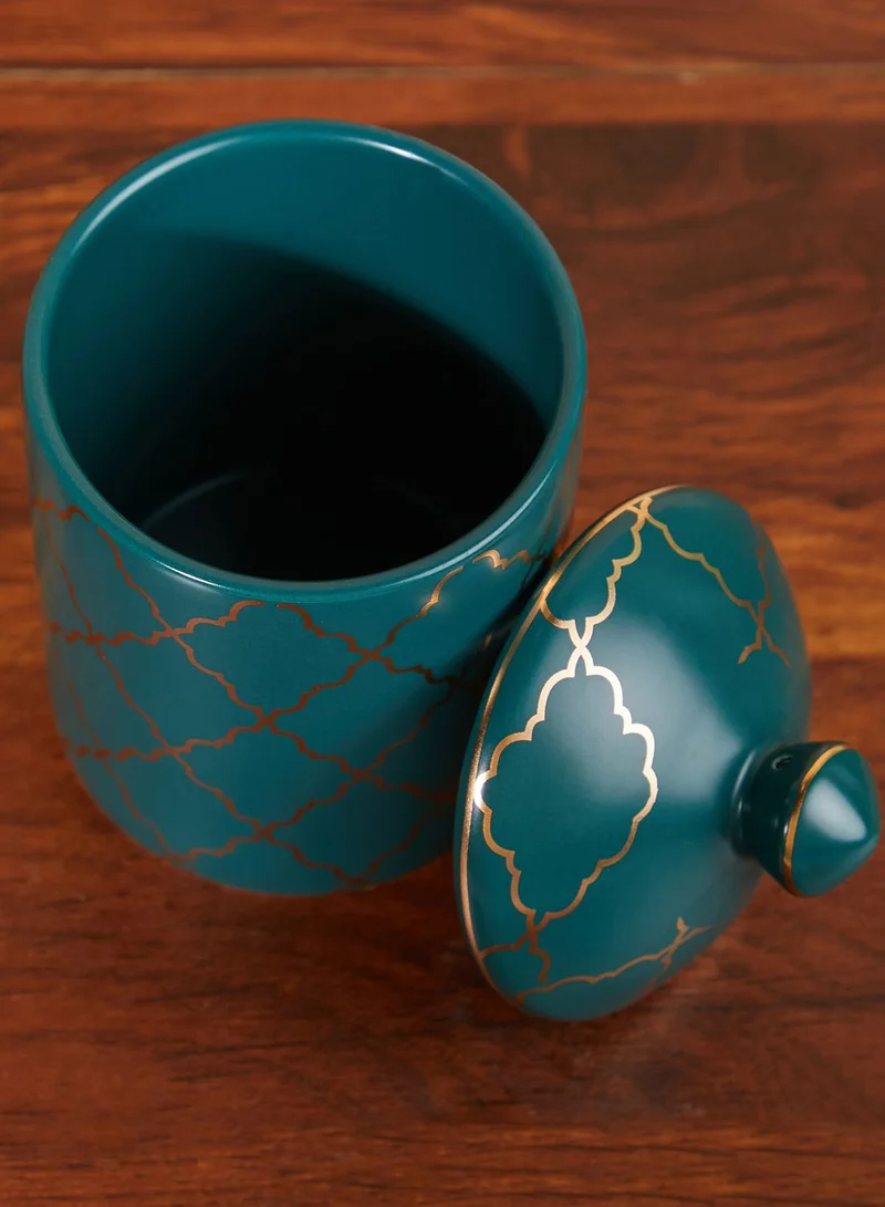 نعمة مرطبان مع غطاء