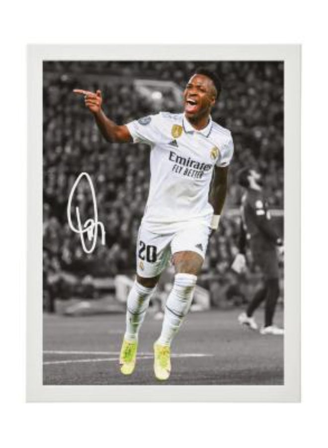 Vinicius Junior Real Madrid Printed Autograph - Framed Poster 30x40cm - Football Memorabilia, Soccer Collectible, Gift for Fans , Man Cave