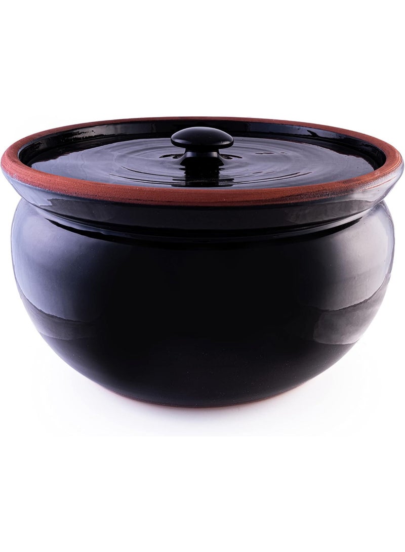 لوكسيول قدر طهي طيني من لوكس يول – صناعة يدوية تركية من طين طبيعي 100٪ – صديق للبيئة وآمن للفرن والميكروويف وغسالة الصحون – متوفر بألوان طبيعي، أزرق، بني، أسود، أخضر، تركواز – بأربعة مقاسات: طول 9 سم بقطر 20، طول 12 بقطر 24، طول 14 بقطر 27، طول 16 بقطر 31 سم – مثالي للطهي الصحي والمتوازن: حساء، يخنة، طاجن، أطباق جانبية ومقبلات – يحافظ على نكهة وحرارة الطعام – مقاوم للتشقق والصدمات – خالٍ من المواد الكيميائية و BPA – مادة طينية صحية، تدعم نمط الحياة المستدام – تصميم أنيق يناسب المطابخ العصرية أو التقليدية – هدية فاخرة لحفلات الزفاف أو دبيج المنزل أو لمحبي الطهي – ماركة لوكس يول مصنوعة بحرفية عالية وطابع تراثي تركي – قدر يتمتع بمتانة تدوم وجمال ألوان طبيعية - Image 5