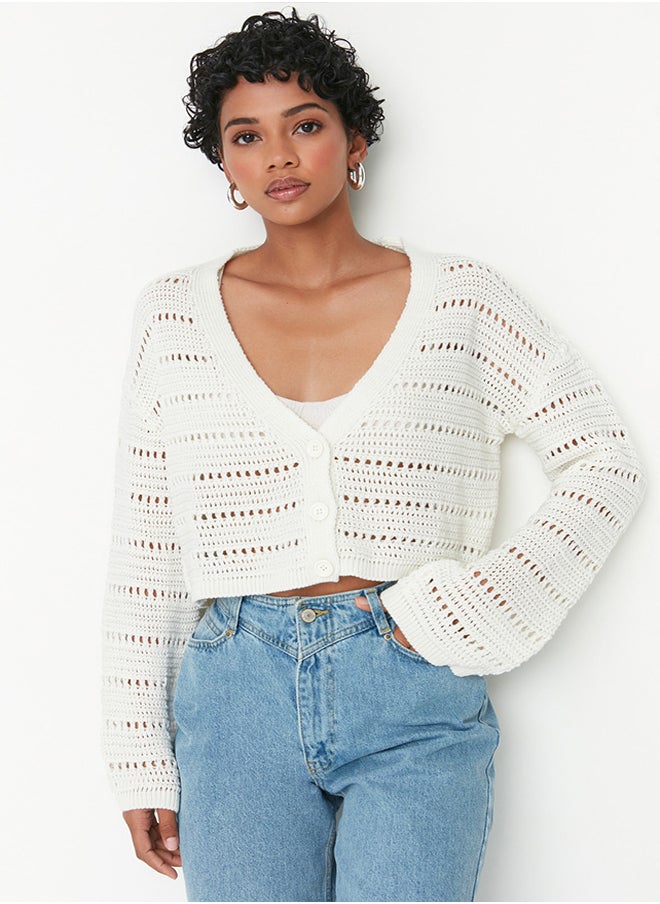 Ecru Crop Openwork/Perforated V-Neck TWOAW23HI00203 - pzsku/Z2D16CAFA6C46425AF94FZ/45/_/1730941912/a75d9d7d-ff7e-4639-a569-dec54db039df