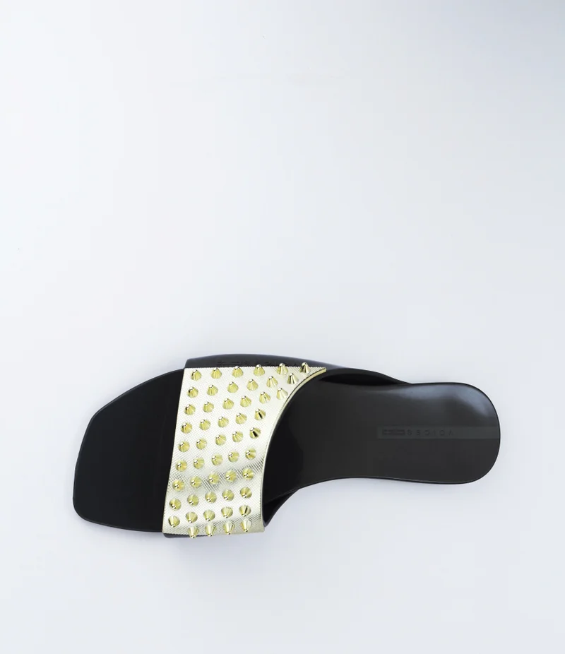 Voices Avolto Punk 2K Women'S Low Sandal With Metallic Stud Design - Black/Gold