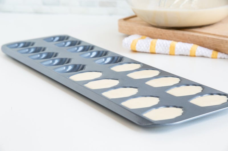 Fox Run Mini Madeleine Pan, 20-Cup, Non-Stick - Image 3